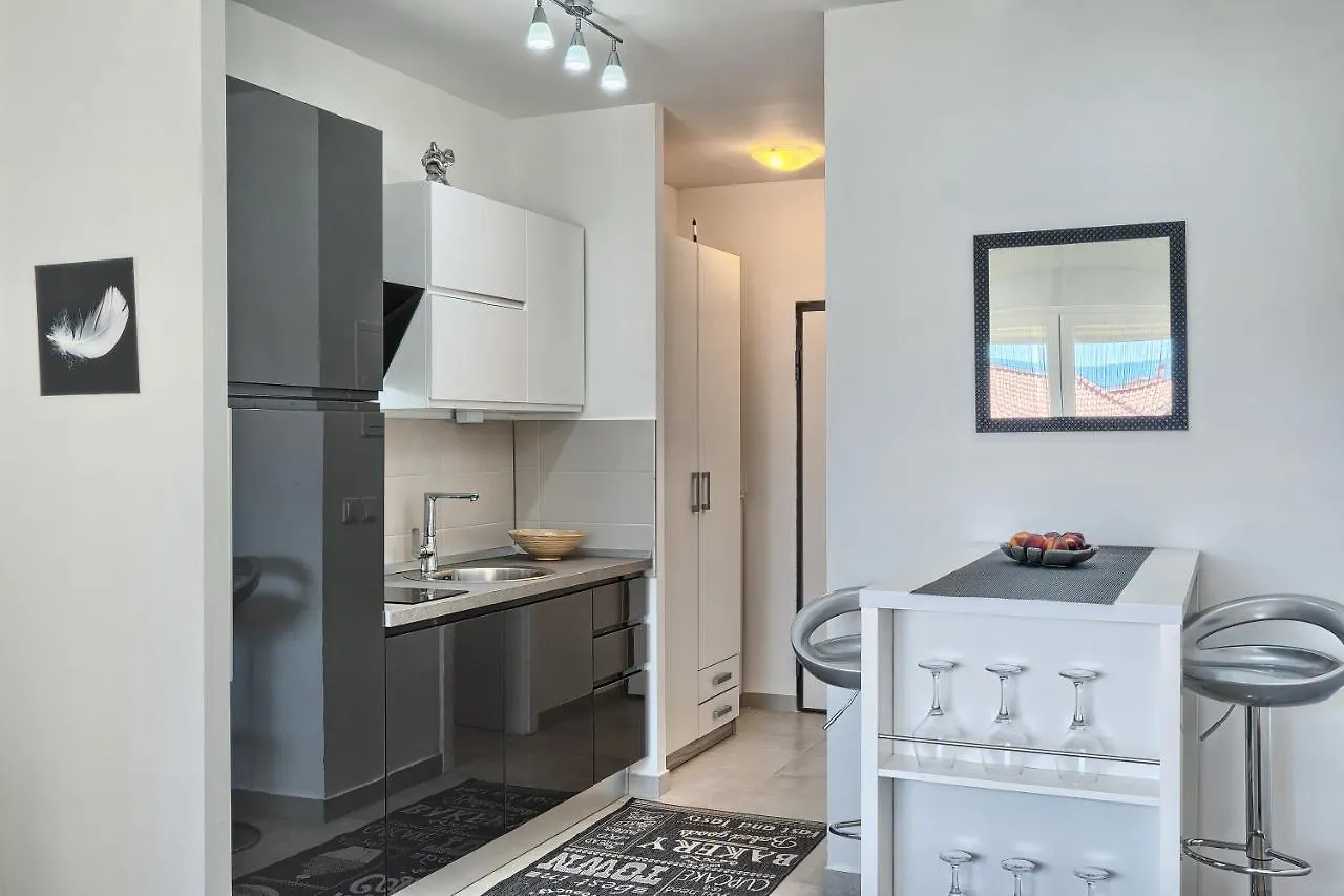 Modern Apartments With Sea View 150 Meters To Beach Kaštela